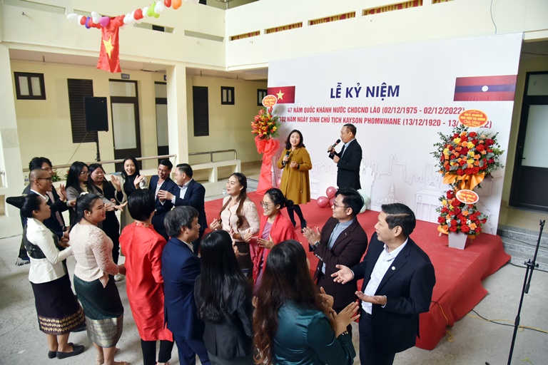 Học viện Tài chính tổ chức Lễ kỷ niệm 47 năm Quốc khánh nước CHDCND Lào